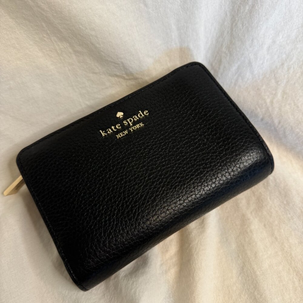 Kate Spade Wallet - Picture 2 of 4